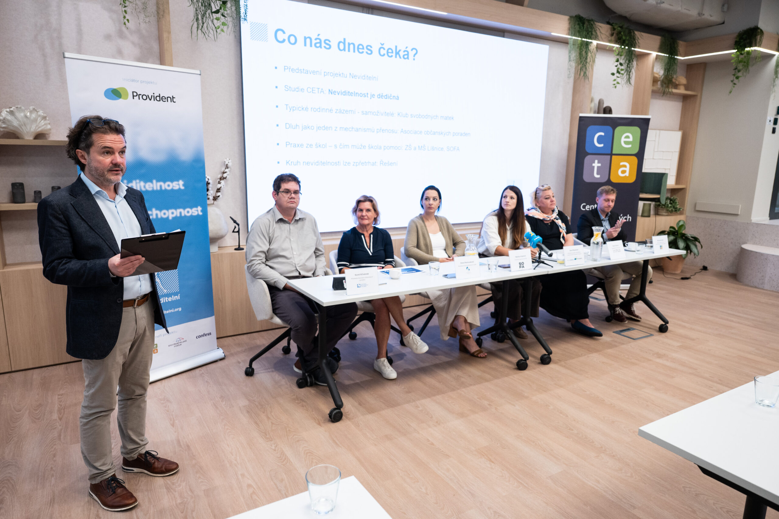 Na tiskové konferenci jsme otevřeli téma přenosu znevýhodnění z generace na generaci